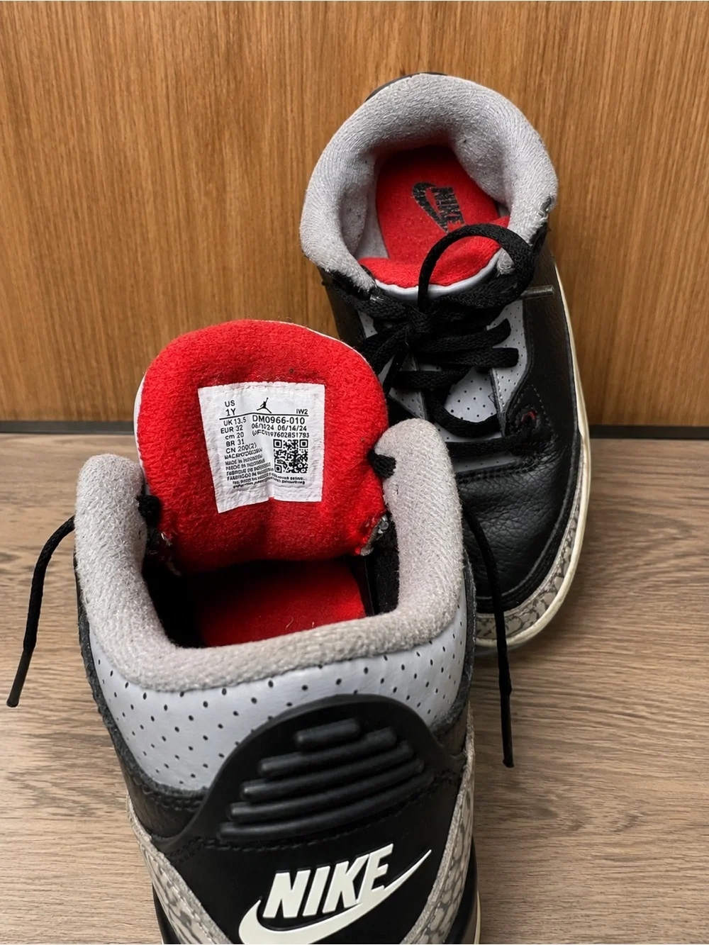 Air Jordan 3 Retro Black Cement 2024 Kids Size 1Y DM0966-010 Black Cement